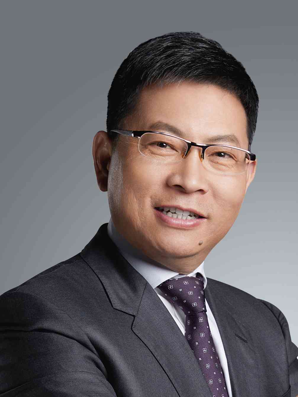 车圈十大人事变动，透视行业的焦虑与奋进 | 看见2025